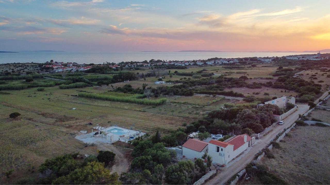 Villa Slatina Near Zrce Beach Novalja Exterior photo